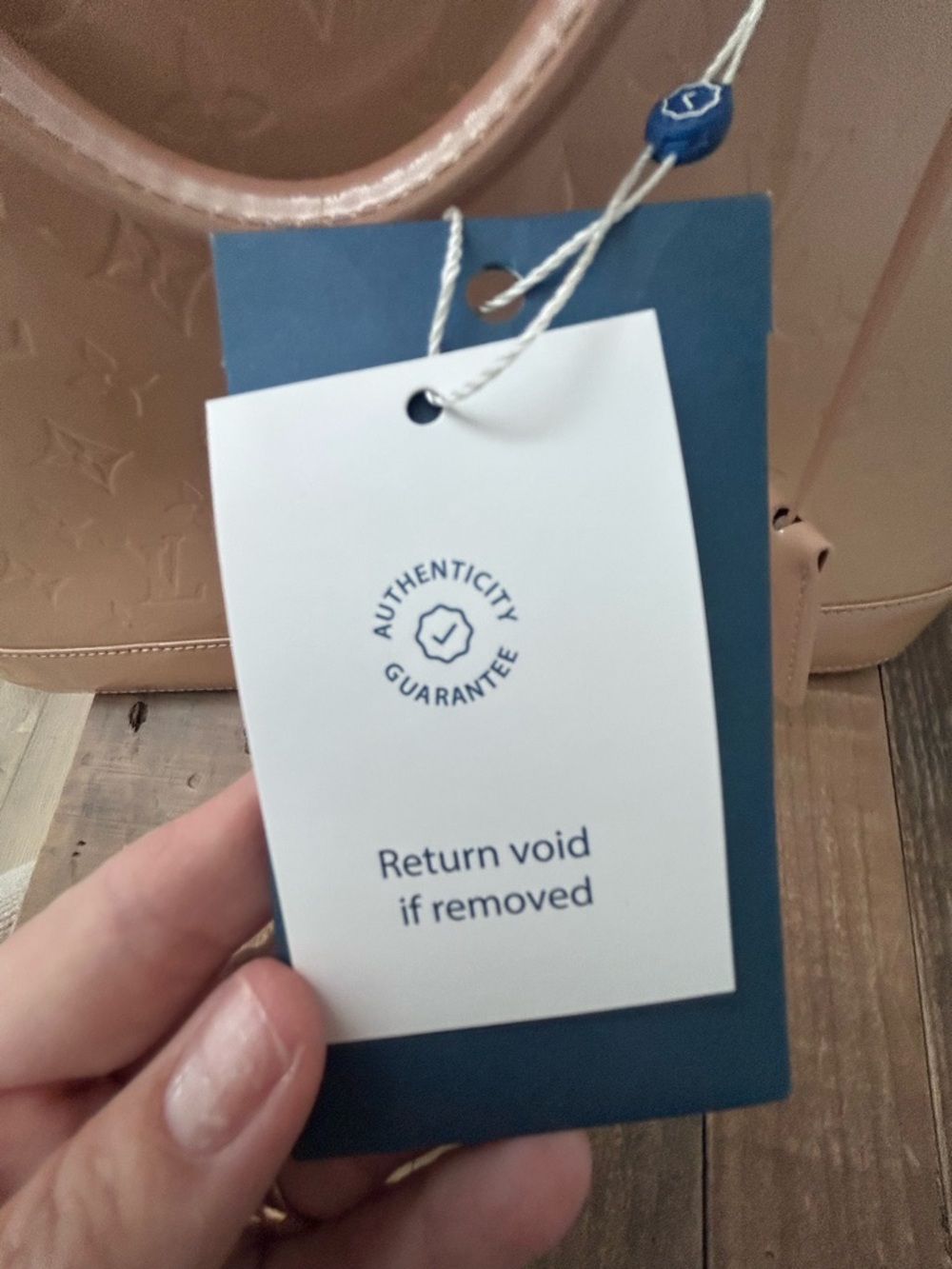 Louis Vuitton Vernis Alma PM Satchel in Light Nude - Picture 9 of 10